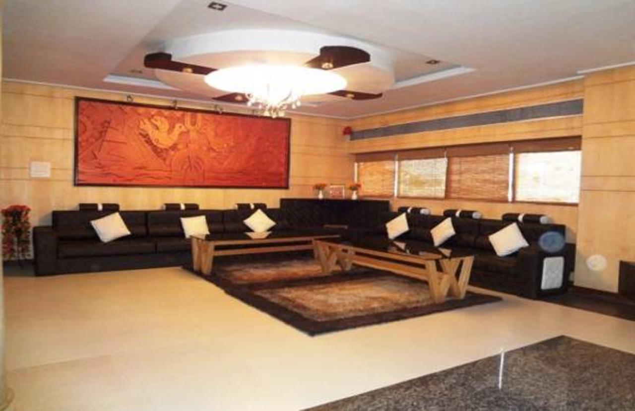 Hotel Vinayak Palace Bilaspur  Ngoại thất bức ảnh